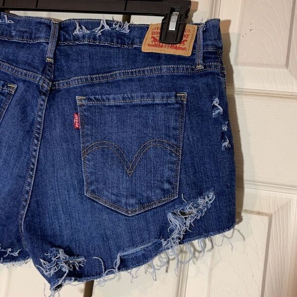 Levi's Patchwork Upcycled Cutoff Shorts W31 - Picture 10 of 16